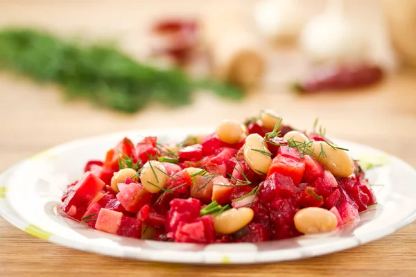 Rübensalat mit Bohnen — Stockfoto