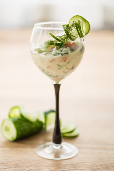 Cold cucumber soup — Stock Photo, Image