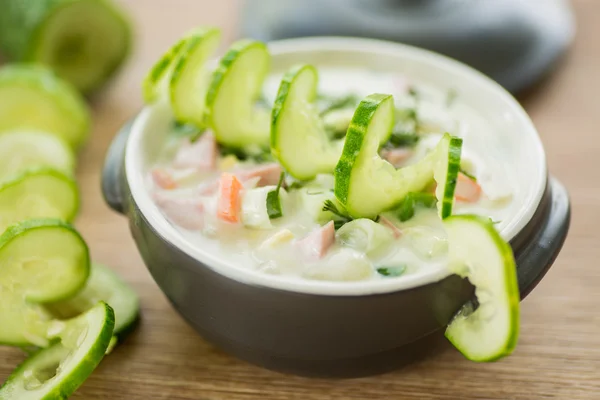 Cold cucumber soup — Stock Photo, Image