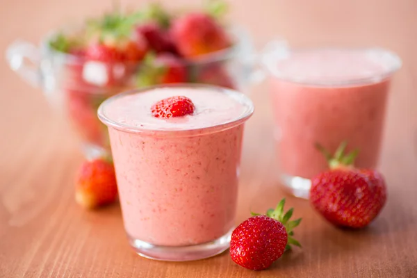 Strawberry smoothie — Stock Photo, Image