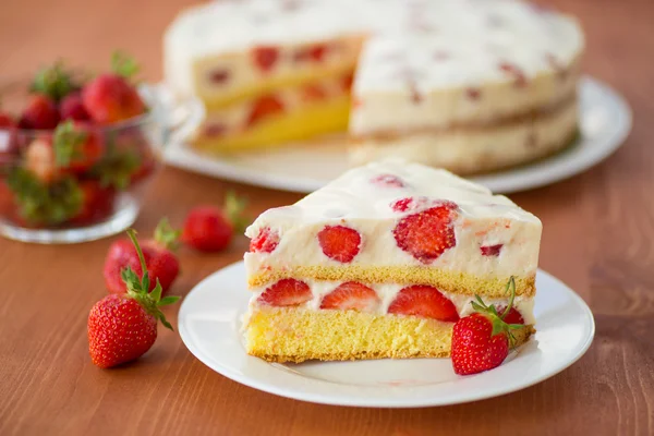 Tarte à la crème aux fraises — Photo