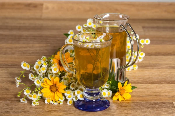 Chamomile tea — Stock Photo, Image