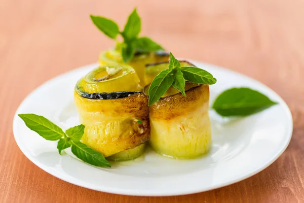 Zucchini rolls with fillings — Stock Photo, Image