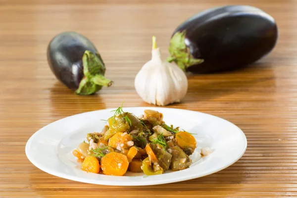 Eggplant stewed with vegetables — Stock Photo, Image