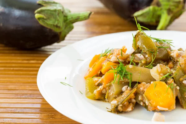 Eggplant stewed with vegetables — Stock Photo, Image