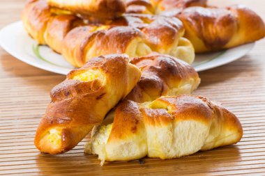 süzme peynir ile ev yapımı kek