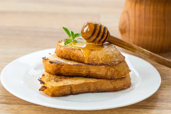 Crutones de pan frito con miel —  Fotos de Stock
