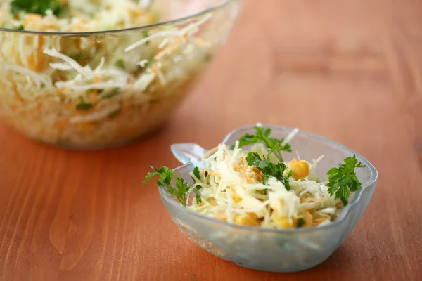 Salad with fresh cabbage — Stock Photo, Image