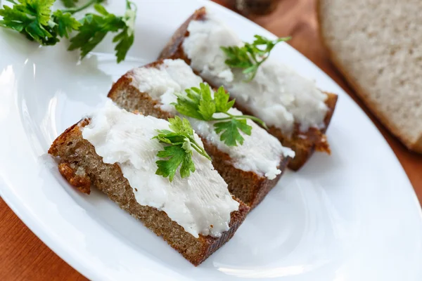 Stekt toast med bacon — Stockfoto