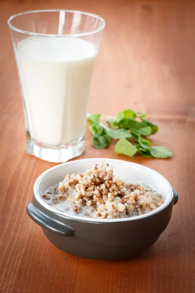 Buckwheat with milk — Stock Photo, Image