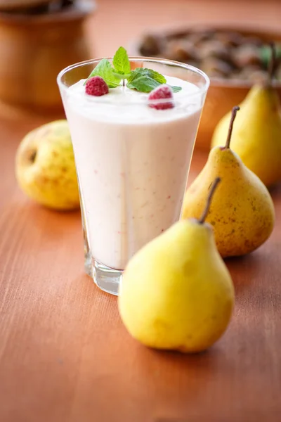 Pear smoothie — Stock Photo, Image