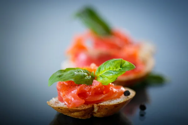 Sandwich with salted salmon — Stock Photo, Image