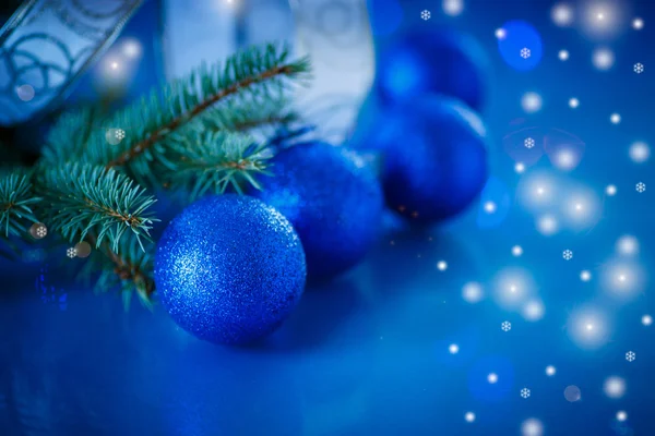 Blauwe kerstballen — Stockfoto