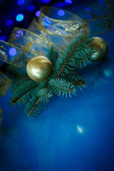 Boules de Noël en or — Photo