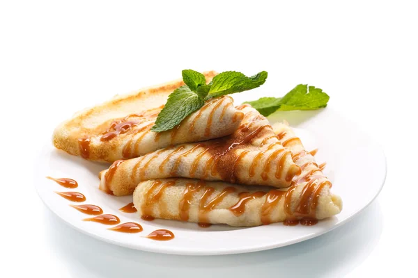 Pancakes with syrup and mint — Stock Photo, Image