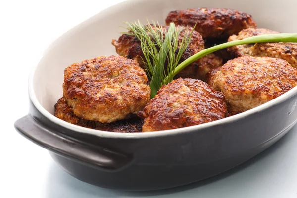 Stekt köttbullar med örter — Stockfoto