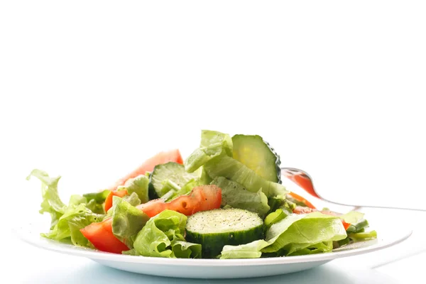 Friss saláta, paradicsom és uborka — Stock Fotó