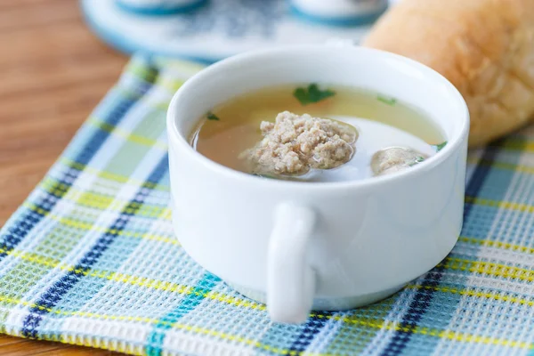 Soppa med köttbullar — Stockfoto