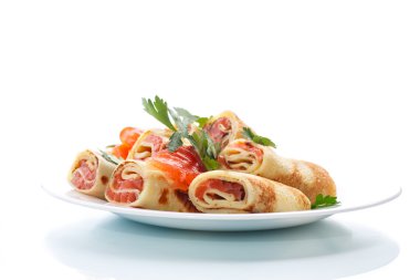 ince çiğ kırmızı balık krep