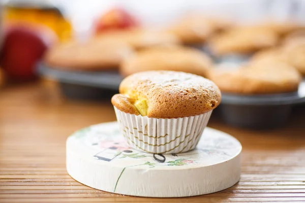 Muffins de mel — Fotografia de Stock
