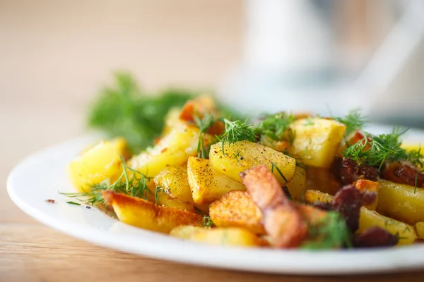 Fried potatoes — Stock Photo, Image