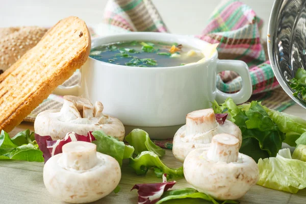 Sopa com cogumelos e queijo — Fotografia de Stock