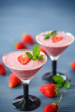 Çilekli Smoothie