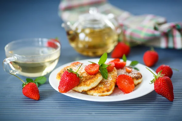 Kwark pannenkoeken gebakken — Stockfoto