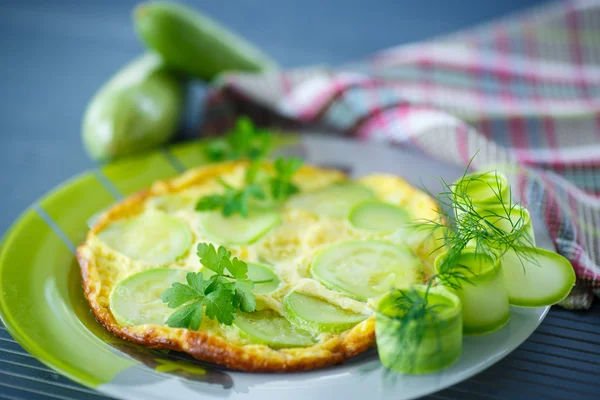 Omelette mit Zucchini — Stockfoto