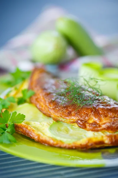 Omelett med zucchini — Stockfoto