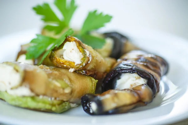 Aubergine rullar — Stockfoto