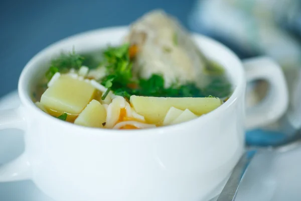 Chicken soup with noodles — Stock Photo, Image