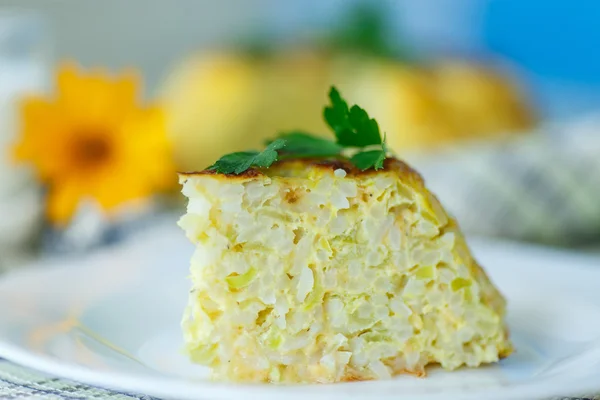 Cazuela de arroz con calabacín —  Fotos de Stock