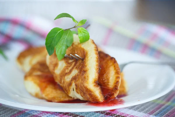 Frittelle con marmellata — Foto Stock