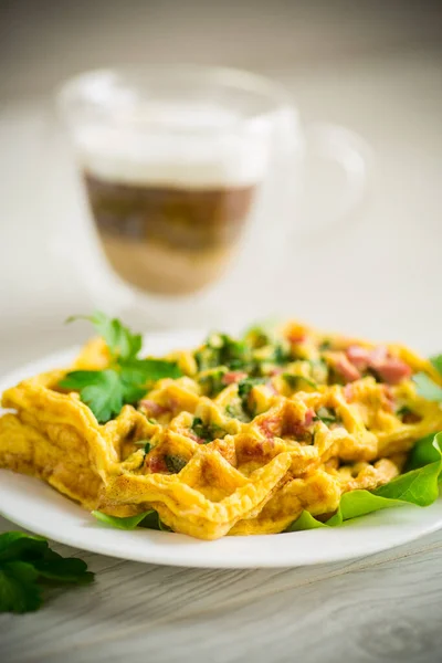Egg Omelet Stuffed Greens Sausage Fried Form Waffles Wooden Table —  Fotos de Stock