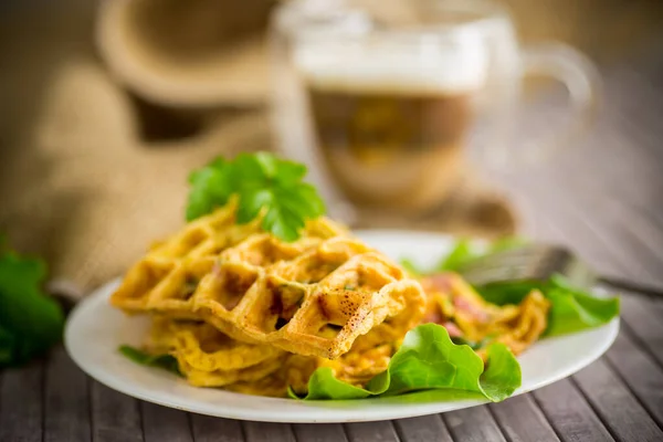 Egg Omelet Stuffed Greens Sausage Fried Form Waffles Wooden Table — Stockfoto