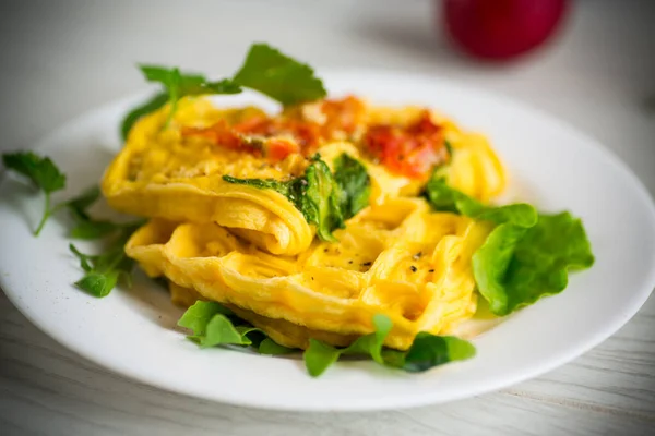 Egg Omelet Stuffed Tomato Greens Fried Form Waffles Wooden Table — ストック写真