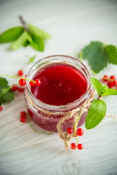 Sweet Summer Jam Ripe Red Currants Jar Wooden Table — Stock Photo, Image