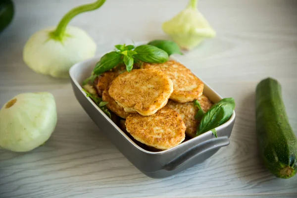Fried Vegetable Pancakes Squash Zucchini Herbs Light Wooden Table — Stockfoto