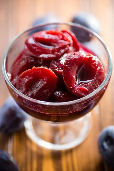 Sweet Plums Syrup Glass Bowl Wooden Table — Stock Photo, Image