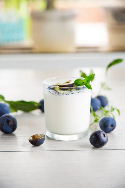 Sweet Homemade Yogurt Fresh Plum Slices Glass Wooden Table — Foto Stock