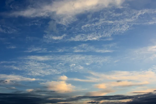 乌云的背景 — 图库照片