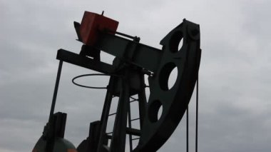 petrol kuyuları