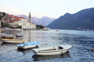 Karadağ - eski ortaçağ Akdeniz kasabası