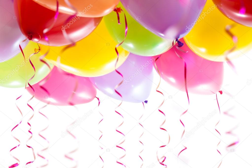 Photo of balloons and streamers Balloons with streamers for birthday