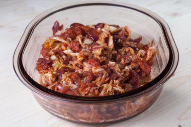 Komposto savoy lahana soğan ile