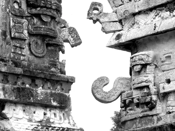 Ruinas mayas de Chichén Itzá Nunnery — Foto de Stock