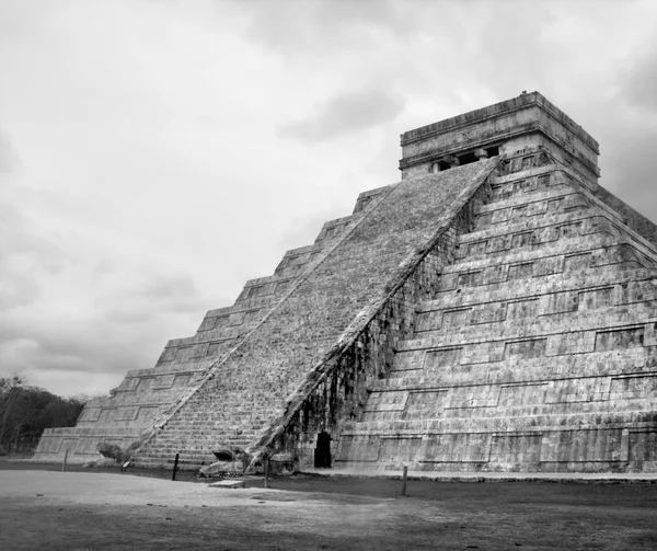 Pirámide maya Chichén Itzá —  Fotos de Stock