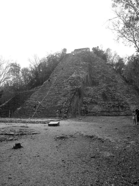 Coba Maya pyramid — Stockfoto