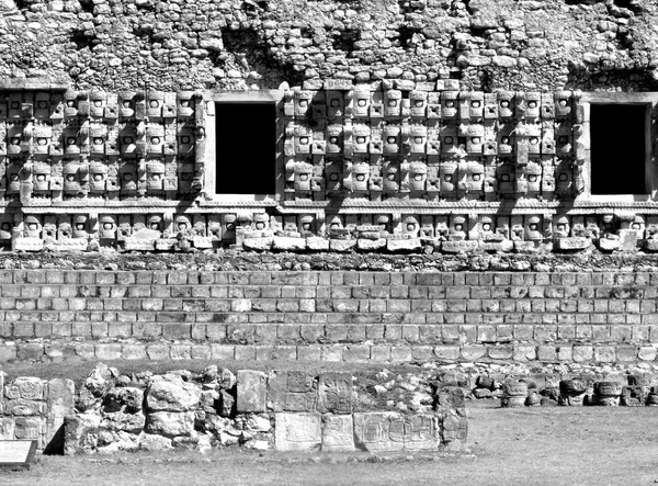 Chac maskers Maya ruïnes van kabah — Stockfoto